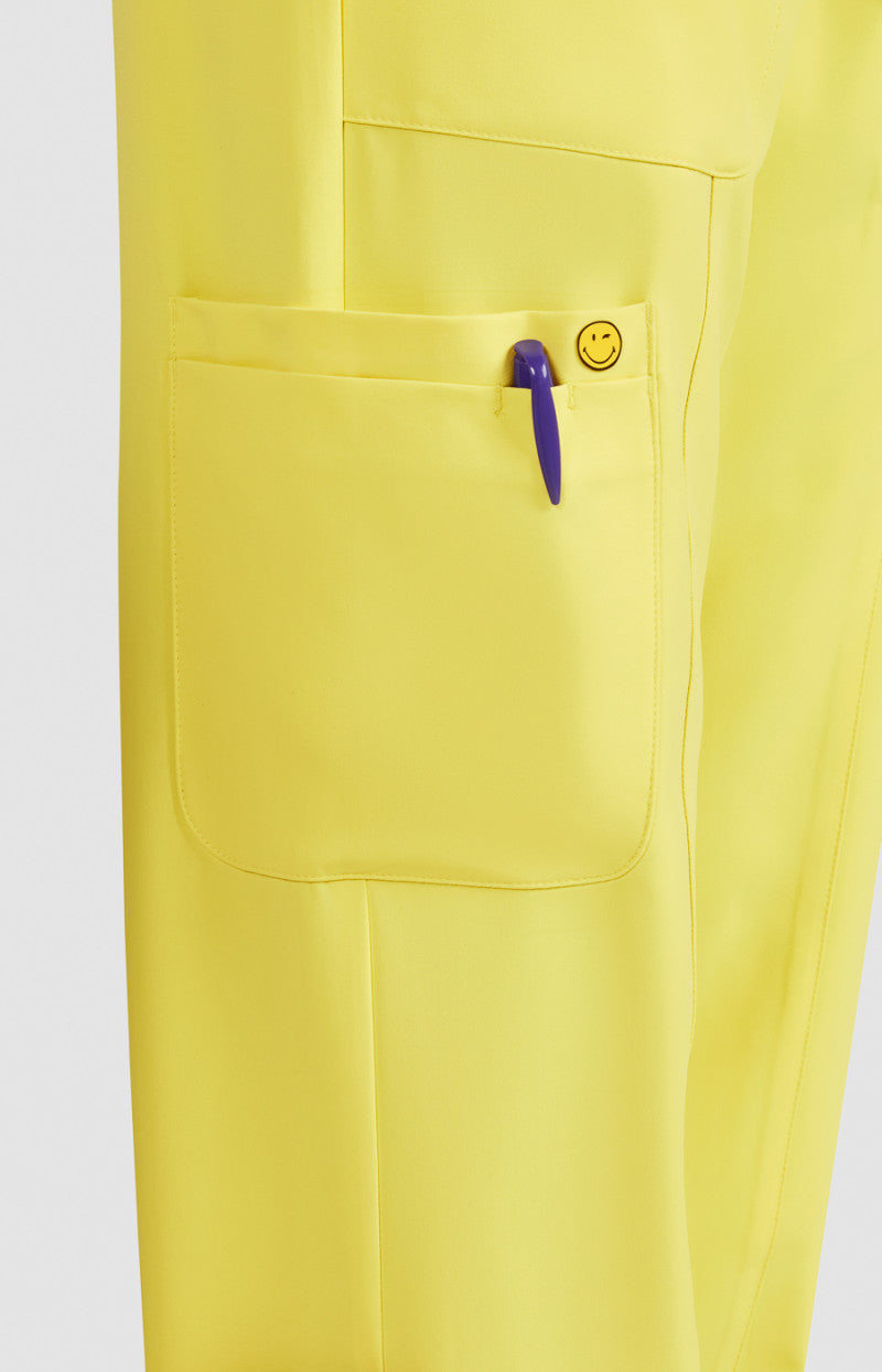 COLOR:Loving Yellow