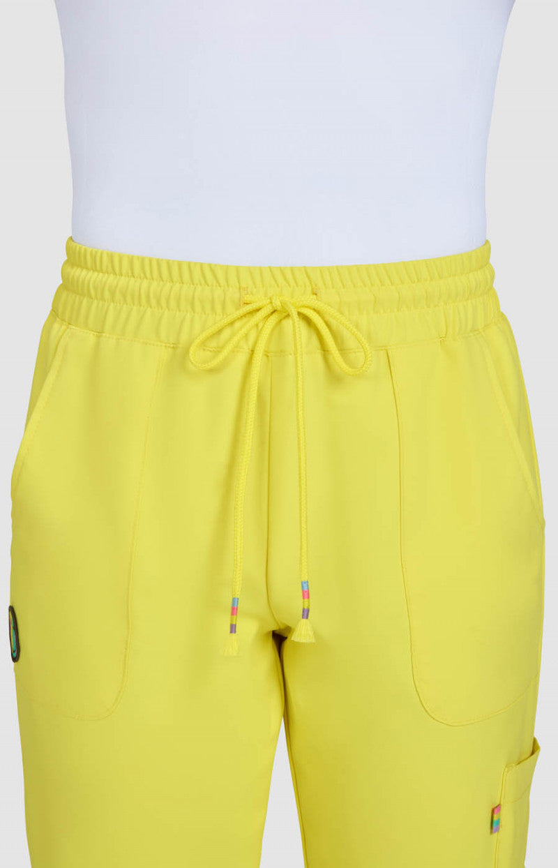 COLOR:Loving Yellow